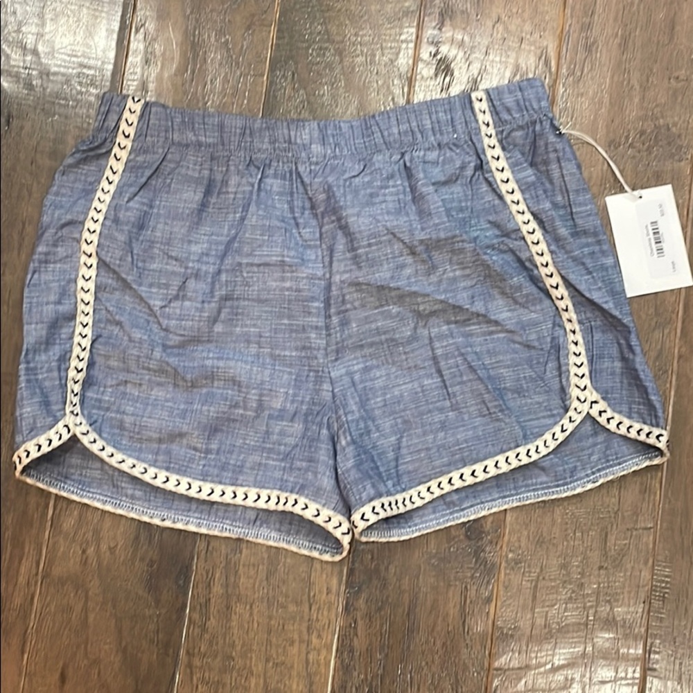 Chambray shorts with woven trim